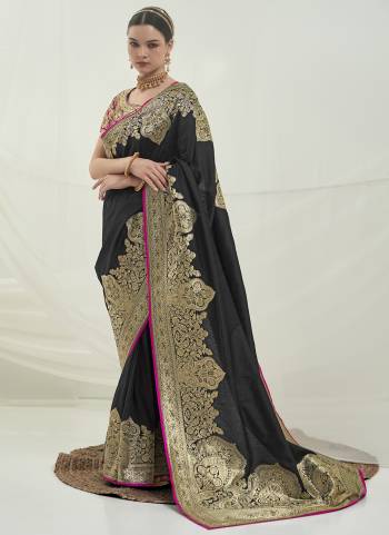 Garb These Party Wear Saree in Fine Colored.These Saree And Blouse is Fabricated On Banarasi Silk Pair.Its Beautified With Weavon Designer With Heavy Swarovski Work.