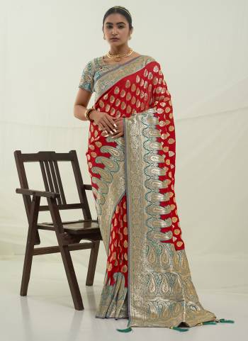 Garb These Party Wear Saree in Fine Colored.These Saree And Blouse is Fabricated On Banarasi Silk Pair.Its Beautified With Weavon Designer With Heavy Swarovski Work.