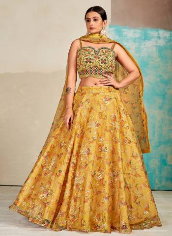 For A Designer Look,Grab These Lehenga Choli in Fine Colored.These Lehenga And Blouse Are Fabricated On Organza Pair With Organza Dupatta.Its Beautified With Digital Printed,Mirror,Thread Embroidery Work.