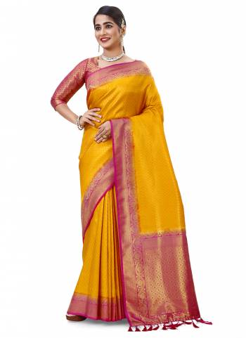 Grab These Saree in Fine Colored Pair With Blouse.These Saree and Blouse Are Fabricated On Kanjivaram Silk.Its Beautified With Wevon Jari Designer.