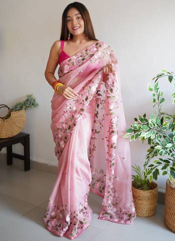 Garb These Party Wear Saree in Fine Colored.These Saree Are Organza And Blouse is Fabricated On Art Silk.Its Beautified With Designer Multy Thread Embroideri Work.