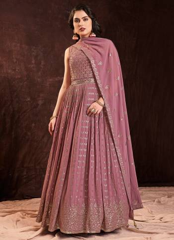 Attrective These Readymade Gown With Dupatta in Fine Colored.These Gown Are Georgette Fabricated On Georgette Dupatta.Its Beautified With Heavy Designer Sequance Embroidery Work.