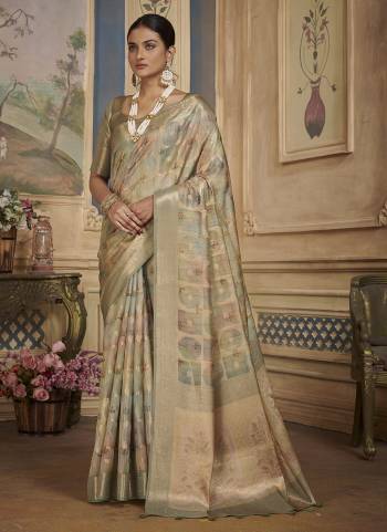 Attrective These Saree in Fine Dusty Colored Pair With Blouse.These Saree and Blouse Are Fabricated On Kora Silk.Its Beautified With Wevon Jari Designer With Digital Printed.