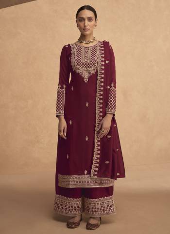 Garb These Designer Plazzo Suits in Fine Colored Pair With Dupatta.These Top Are Georgette And Dupatta Are Fabricated On Georgette Pair With Georgette Bottom.Its Beautified With Heavy Designer Sequance,Jari Embroidery Work.