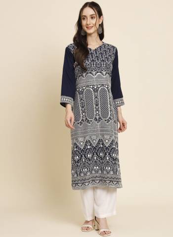 Attrective Looking These Beautiful Looking Readymade Long Kurti.These Kurti is Fabricated On Butter Crepe.Its Beautified With Designer Thread Embroidery Work.