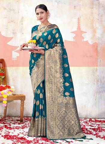 Looking These Party Wear Saree in Fine Colored.These Saree And Blouse is Fabricated On Banarasi Silk.Its Beautified With Weavon Jari Designer.