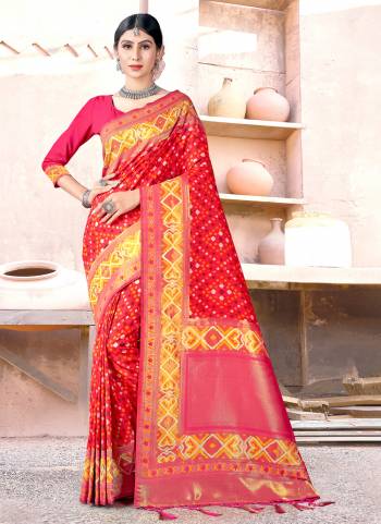 Looking These Party Wear Saree in Fine Colored.These Saree And Blouse is Fabricated On Banarasi Silk.Its Beautified With Weavon Designer.