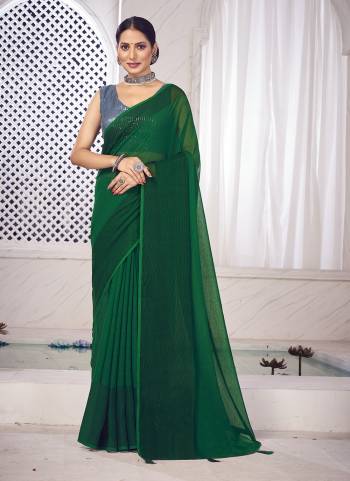 Grab These Party Wear Saree in Fine Colored Pair With Blouse.These Saree Are Fancy Zomato and Blouse Are Art Silk Fabricated.Its Beautified With Designer Patta With Sequance Work.