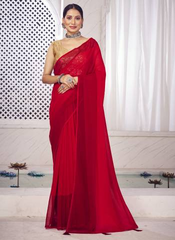 Grab These Party Wear Saree in Fine Colored Pair With Blouse.These Saree Are Fancy Zomato and Blouse Are Art Silk Fabricated.Its Beautified With Designer Patta With Sequance Work.