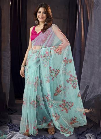 Garb These Party Wear Saree in Fine Colored.These Saree Are Organza And Blouse is Fabricated On Banglori.Its Beautified With Designer Printed Cut Work With Khatli Work.