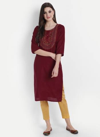 Attrective Looking These Beautiful Looking Readymade Kurti.These Kurti is Fabricated On Ruby Cotton.Its Beautified With Designer Thread Embroidery Work.