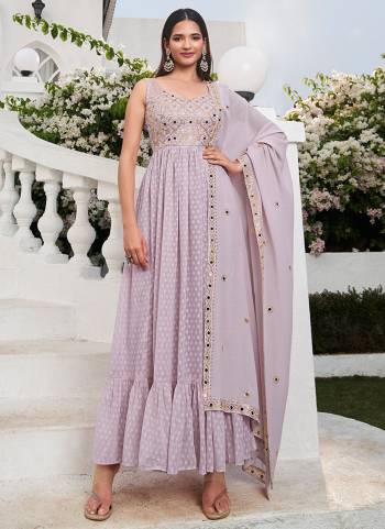 Attrective These Beautiful Looking Designer Plazzo Suits.These Top And Bottom is Georgette And Dupatta Is Fabricated On Georgette.Its Beautified With Designer Thread And Sequance Embroidery Work.