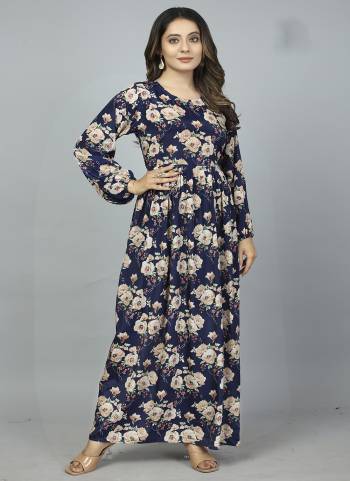 Attrective Looking These Beautiful Looking Readymade Gown .These Gown is Fabricated On Kasturi Silk.Its Beautified With Designer Floral Printed.