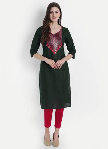 Attrective Looking These Beautiful Looking Readymade Kurti.These Kurti is Fabricated On Ruby Cotton.Its Beautified With Designer Thread,Mirror Embroidery Work.