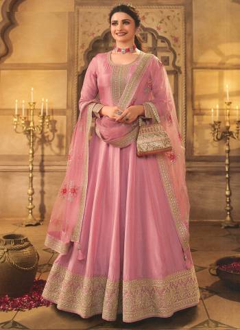 Attrective These Designer Anarkali Suit in Fine Colored Pair With Bottom And Dupatta.These Top Are Dola Silk And Dupatta Are Fabricated On Net Pair With Santoon Bottom.Its Beautified With Santoon Inner.Its Beautified With Heavy Designer Multy,Sequance Embroidery Work.