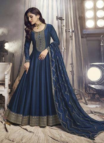 Attrective These Designer Anarkali Suit in Fine Colored Pair With Bottom And Dupatta.These Top And Dupatta Are Fabricated On Art Silk Pair With Santoon Bottom.Its Beautified With Santoon Inner.Its Beautified With Heavy Designer Embroidery Work.