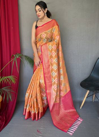 Garb These Party Wear Saree With Blouse in Fine Colored.These Saree And Blouse is Fabricated On Tissue Silk.Its Beautified With Weavon Jari & Multy Color Designer.