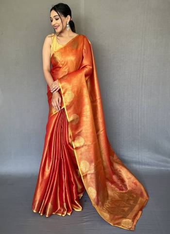 Garb These Party Wear Saree With Blouse in Fine Colored.These Saree And Blouse is Fabricated On Tissue Silk.Its Beautified With Heavy Weavon Jari,Rich Pallu Designer.