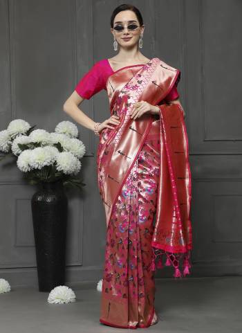 Garb These Party Wear Saree in Fine Colored.These Saree And Blouse is Fabricated On Banarasi Soft Silk.Its Beautified With Weaving Fancy Meena Jari Designer.