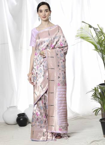 Garb These Party Wear Saree in Fine Colored.These Saree And Blouse is Fabricated On Banarasi Soft Silk.Its Beautified With Weaving Fancy Meena Jari Designer.