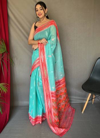 Garb These Party Wear Saree With Blouse in Fine Colored.These Saree And Blouse is Fabricated On Linen Cotton.Its Beautified With Heavy Weavon Chap Border,Ikkat Designer.