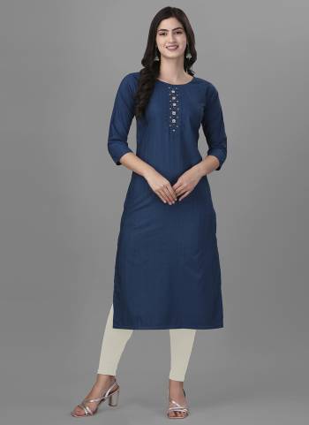 Grab These Beautiful Looking Readymade Kurti.These Kurti is Fabricated On Rayon.Its Beautified With Wevon Dobby Designer With Hand Work.