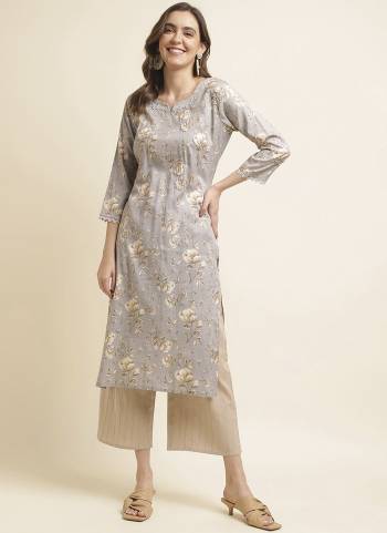 Atrective These Beautiful Looking Readymade Long Kurti.These Kurti is Fabricated On Poly Rayon.Its Beautified With Designer Floral Printed With Hand Work.