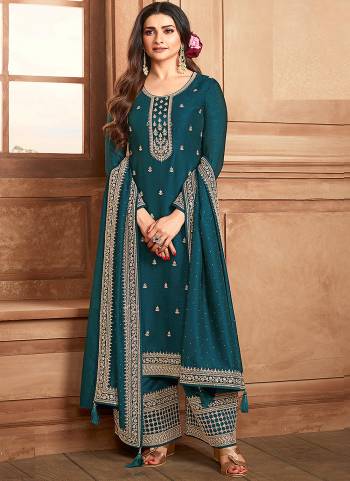 Attrective These Designer Plazzo Suit in Fine Colored Pair With Bottom And Dupatta.These Top And Dupatta Are Fabricated On Silk Georgette Pair With Silk Georgette Bottom.Its Beautified With Santoon Inner.Its Beautified With Heavy Designer Embroidery Work.