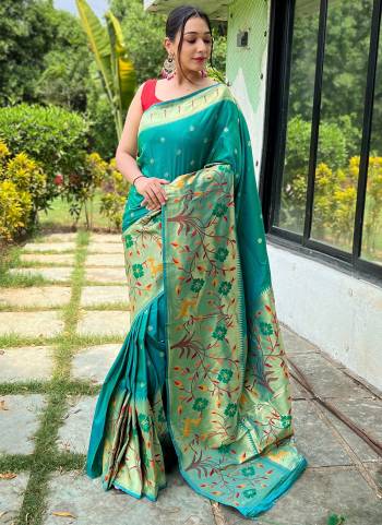 Attrective These Party Wear Paithani Saree With Contrast Blouse in Fine Colored.These Saree And Blouse is Fabricated On Soft Silk.Its Beautified With Weavon Paithani Meenakari Designer.