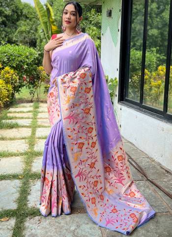 Attrective These Party Wear Paithani Saree With Contrast Blouse in Fine Colored.These Saree And Blouse is Fabricated On Soft Silk.Its Beautified With Weavon Paithani Meenakari Designer.