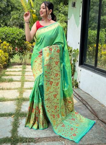 Attrective These Party Wear Paithani Saree With Contrast Blouse in Fine Colored.These Saree And Blouse is Fabricated On Soft Silk.Its Beautified With Weavon Paithani Meenakari Designer.