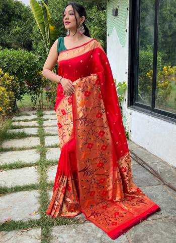 Attrective These Party Wear Paithani Saree With Contrast Blouse in Fine Colored.These Saree And Blouse is Fabricated On Soft Silk.Its Beautified With Weavon Paithani Meenakari Designer.