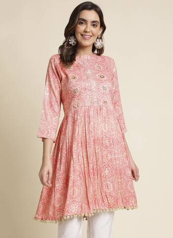 Atrective These Beautiful Looking Readymade Kurti.These Kurti is Fabricated On Chiffon.Its Beautified With Designer Floral Printed With Sequance Work,Pom Pom Lace.