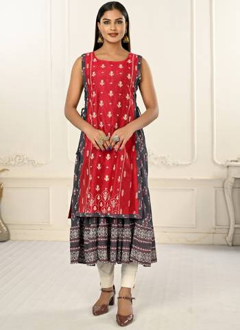 Grab These Beautiful Looking Readymade Kurti With Jacket And Inside Extra Sleeve.These Kurti is Fabricated On Cotton And Jacket Are Chanderi.Its Beautified With Designer Printed.