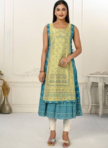 Grab These Beautiful Looking Readymade Kurti With Jacket And Inside Extra Sleeve.These Kurti is Fabricated On Cotton And Jacket Are Chanderi.Its Beautified With Designer Printed.