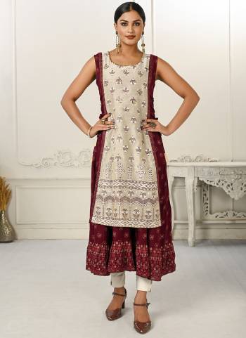 Grab These Beautiful Looking Readymade Kurti With Jacket And Inside Extra Sleeve.These Kurti is Fabricated On Cotton And Jacket Are Chanderi.Its Beautified With Designer Printed.