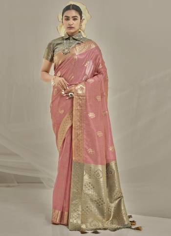 Garb These Party Wear Saree in Fine Colored.These Saree And Blouse is Fabricated On Banarasi Silk Pair.Its Beautified With Weavon Designer.