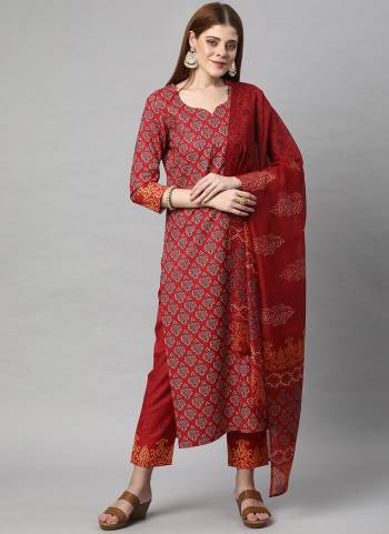 Grab This Readymade Suits In Fine Color Top And Bottom Are Rayon And Dupatta Are Georgette Fabricated Beautified With Printed Designer. It Is Light In Weight And Easy To Carry All Day Long. 