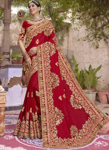 Attrective These Heavy Designer Saree in Fine Colored.These Saree Are Barfi And Blouse is Fabricated On Art Silk Pair.Its Beautified With Blooming Color,Heavy Embroidery,Diamond Work.