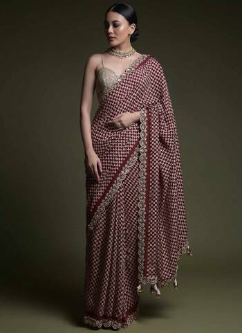 Attrective Look These Saree in Fine Colored.These Saree Are Chinon And Blouse is Art Silk Fabricated.Its Beautified With Designer Printed, Embroidery Work Lace Border.