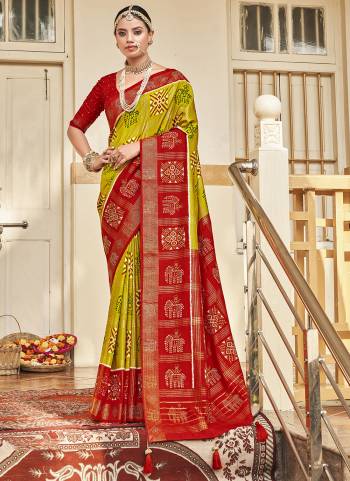 Garb These Party Wear Saree in Fine Colored.These Saree And Blouse is Fabricated On Cotton Silk Pair.Its Beautified With Designer Foil Printed With Diamond Work.