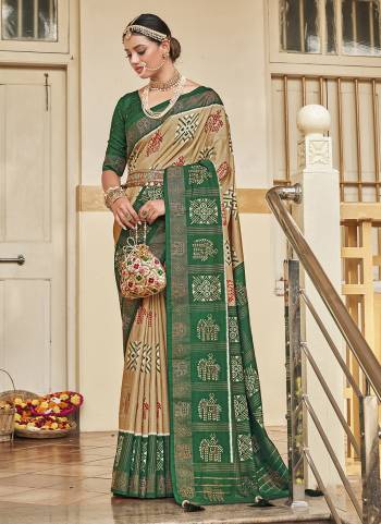 Garb These Party Wear Saree in Fine Colored.These Saree And Blouse is Fabricated On Cotton Silk Pair.Its Beautified With Designer Foil Printed With Diamond Work.