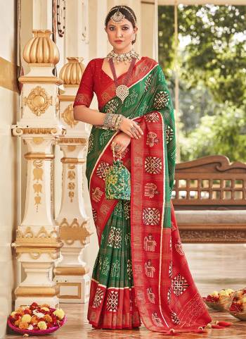 Garb These Party Wear Saree in Fine Colored.These Saree And Blouse is Fabricated On Cotton Silk Pair.Its Beautified With Designer Foil Printed With Diamond Work.