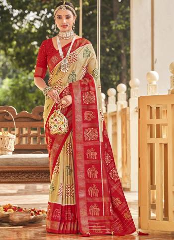 Garb These Party Wear Saree in Fine Colored.These Saree And Blouse is Fabricated On Cotton Silk Pair.Its Beautified With Designer Foil Printed With Diamond Work.