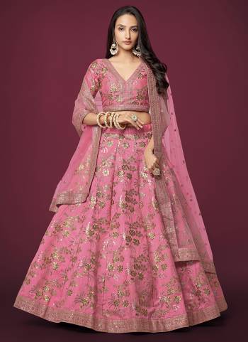 For A Designer Look,Grab These Lehenga Choli in Fine Colored.These Lehenga And Blouse Are Slub Slik With Soft Net Dupatta.