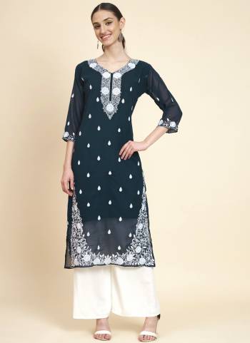 Attrective These Beautiful Looking Readymade Long Kurti.These Kurti is Fabricated On Georgette.Its Beautified With Designer Lakhnowi Chikenkari Thread Embroidery Work.