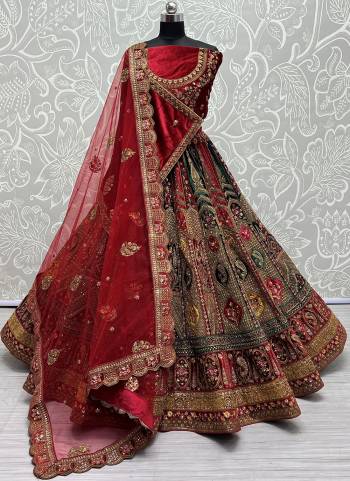 For A Fancy Heavy Designer Look,Grab These Lehenga Choli With 2 Dupatta in Fine Colored.These Lehenga And Choli Are Velvet And Dupatta Are Fabricated On Soft Net And Velvet Pair.Its Beautified With Designer Fancy Patch,Multy Thread, Sequance,Dori Embroidery,Diamond Work.