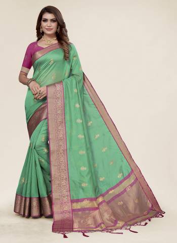 Garb These Party Wear Saree in Fine Colored.These Saree And Blouse is Fabricated On Organza.Its Beautified With Weavon Designer.