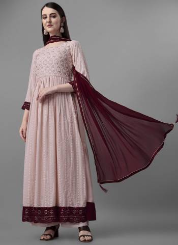 Garb These Salwar Suit in Fine Colored Pair With Bottom And Dupatta.These Top Are Faux Georgette And Bottom Are Fabricated On Faux Georgette Pair With Chiffon Dupatta.Its Beautified With Santoon Inner.Its Beautified With Heavy Designer Embroidery Work.