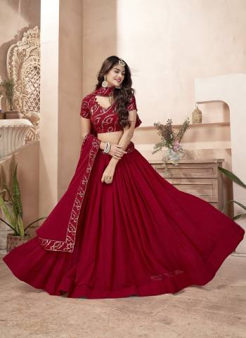 For A Designer Look,Grab These Lehenga Choli in Fine Colored.These Lehenga And Dupatta Are Fabricated On Faux Georgette Pair With Faux Georgette Blouse.Its Beautified With Designer Thread, Sequance Embroidery Work.